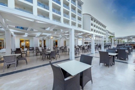 Port River Hotel & Spa - 11