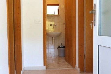 Robinzonáda 3298-1087 - 8