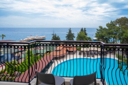 Fore Resort & Spa - 36