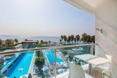 Q Premium Resort - 14