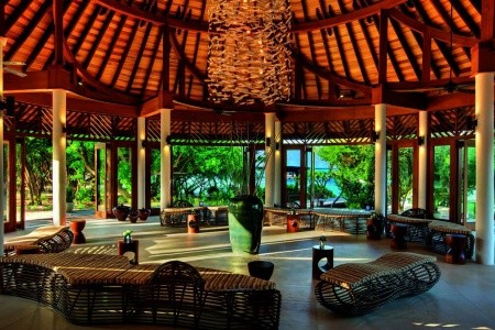 Maldivy  Hideaway Beach Resort & Spa 14 dňový pobyt Raňajky Letecky Letisko: Viedeň April 2026 (19/04/26- 2/05/26)