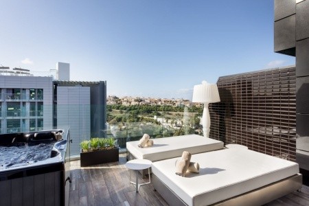 H Hotel – Adults Only