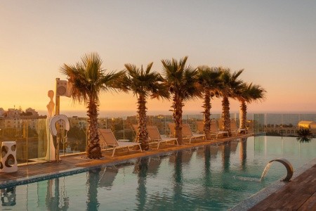 H Hotel – Adults Only