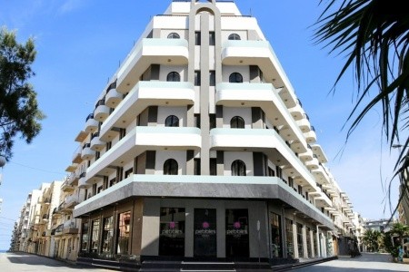 Pebbles Resort (St. Paul’s Bay)