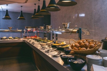 Pebbles Resort (St. Paul’s Bay)