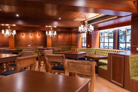 Pebbles Resort (St. Paul’s Bay)