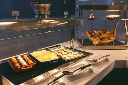 Pebbles Resort (St. Paul’s Bay)