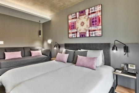 Number 11 St Julian’​s Malta – Handwritten Collection