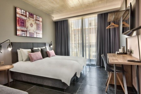 Number 11 St Julian’​s Malta – Handwritten Collection