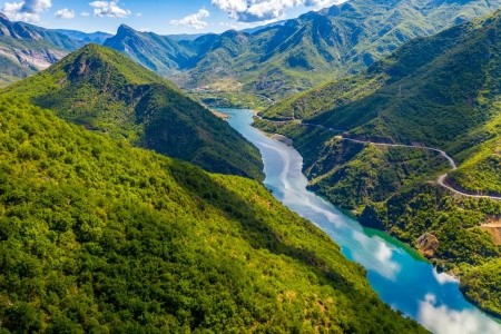 Pěšky neokoukaným jihem Albánie: Divoká krása na dosah, odlet z Katovic - 1