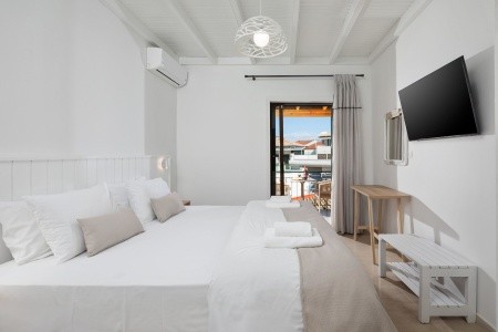 Grécko Korfu Bella Vista - Apartmány A Studia 6 dňový pobyt Raňajky Letecky Letisko: Praha October 2026 (13/10/26-18/10/26)