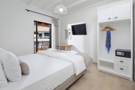 Grécko Korfu Bella Vista - Apartmány A Studia 6 dňový pobyt Raňajky Letecky Letisko: Praha October 2026 (13/10/26-18/10/26)