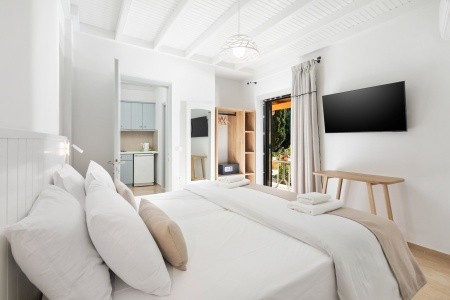 Grécko Korfu Bella Vista - Apartmány A Studia 6 dňový pobyt Raňajky Letecky Letisko: Praha October 2026 (13/10/26-18/10/26)
