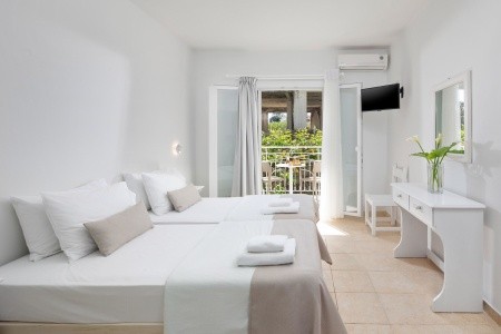 Grécko Korfu Bella Vista - Apartmány A Studia 6 dňový pobyt Raňajky Letecky Letisko: Praha October 2026 (13/10/26-18/10/26)