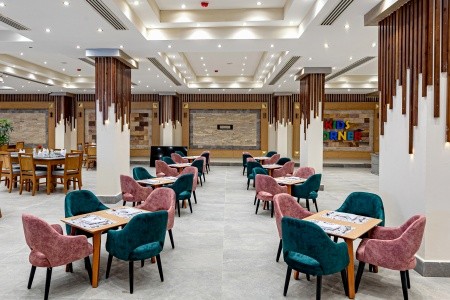 Egypt Hurghada Rewaya Majestic Resort 12 dňový pobyt All Inclusive Letecky Letisko: Viedeň April 2026 ( 8/04/26-19/04/26)