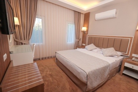 Turecko Kusadasi Kustur Club Holiday Village 9 dňový pobyt Ultra All inclusive Letecky Letisko: Viedeň June 2026 (27/06/26- 5/07/26)