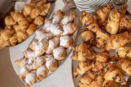 Taliansko Cortina d´Ampezzo Park Des Dolomites 8 dňový pobyt Raňajky Vlastná December 2025 (29/12/26- 5/01/26)