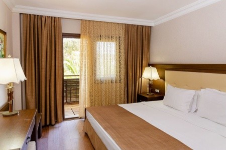 Latanya Beach Resort - 16