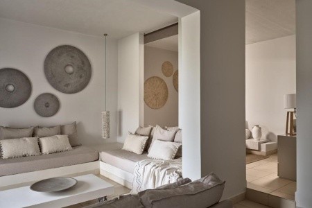 The Bay Hotel & Suites - 17