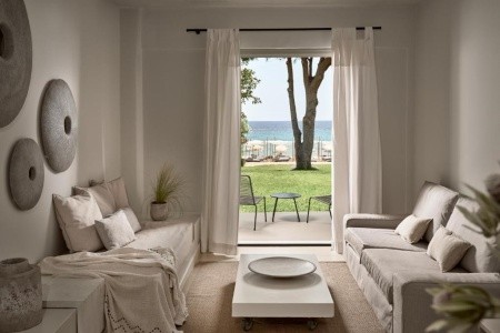 The Bay Hotel & Suites - 18