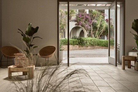 The Bay Hotel & Suites - 19