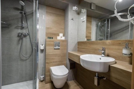 Poľsko Beskydy Halo Szczyrk 5 dňový pobyt Raňajky Vlastná February 2026 (28/02/26- 4/03/26)