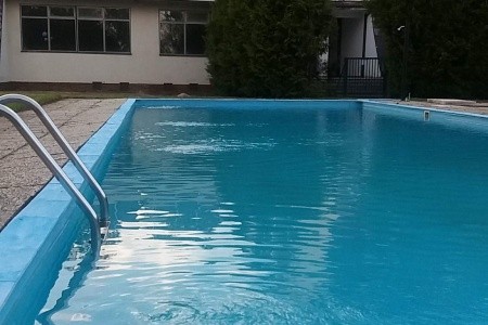 Česká republika Južná Morava Bítov 8 dňový pobyt Plná penzia Vlastná April 2026 (26/04/26- 3/05/26)