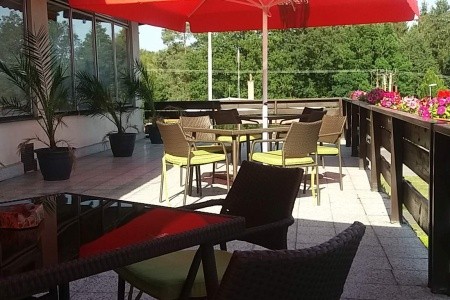 Česká republika Južná Morava Bítov 8 dňový pobyt Plná penzia Vlastná April 2026 (26/04/26- 3/05/26)