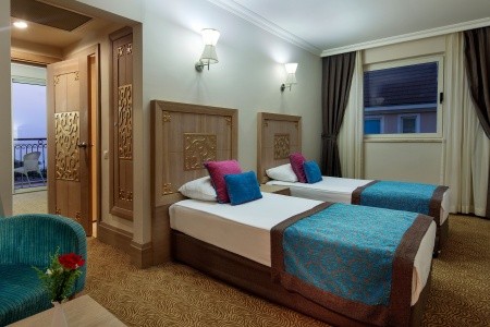 Crystal Family Resort & Spa - 10