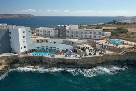 Malta, Cirkewwa, Paradise Bay, za <span>17.479</span> Kč