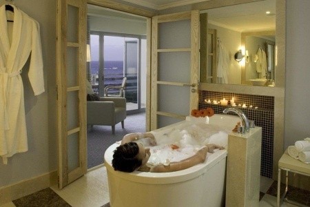 Pestana Carlton Madeira Premium Ocean Resort - 17