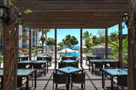 Madeira Funchal Golden Residence 6 dňový pobyt Raňajky Letecky Letisko: Katovice January 2026 (29/01/26- 3/02/26)