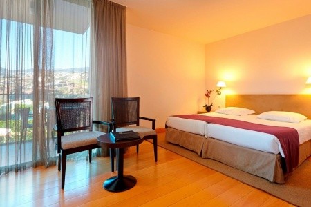 Madeira Funchal Golden Residence 6 dňový pobyt Raňajky Letecky Letisko: Katovice January 2026 (29/01/26- 3/02/26)