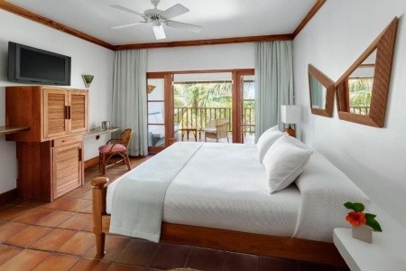 Couples Swept Away - 2