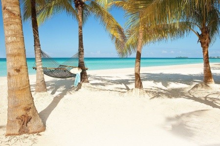 Couples Swept Away - 12