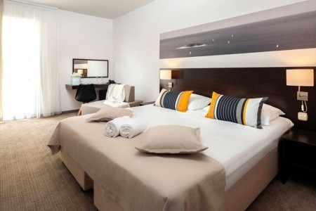 Vily Arausana & Antonina - 8