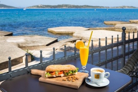 Vily Arausana & Antonina - 13