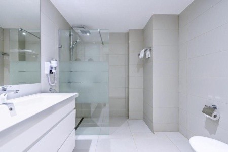 Tasia Maris Sands - 12