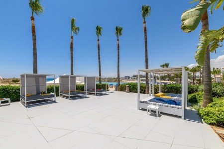 Tasia Maris Sands - 16