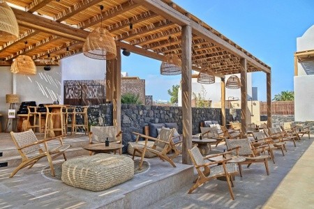 Grécko Santorini Radisson Blu Zaffron Resort 12 dňový pobyt Raňajky Letecky Letisko: Viedeň July 2026 (14/07/26-25/07/26)