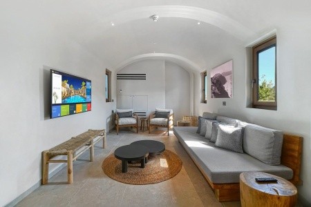 Grécko Santorini Radisson Blu Zaffron Resort 12 dňový pobyt Raňajky Letecky Letisko: Viedeň July 2026 (14/07/26-25/07/26)