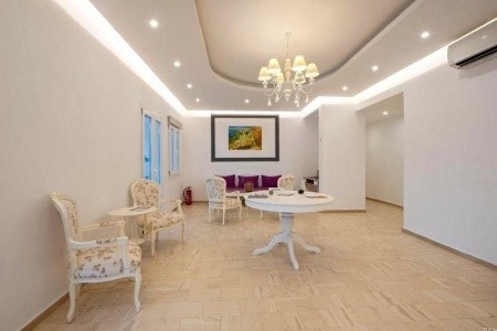 Anamar Santorini - 5