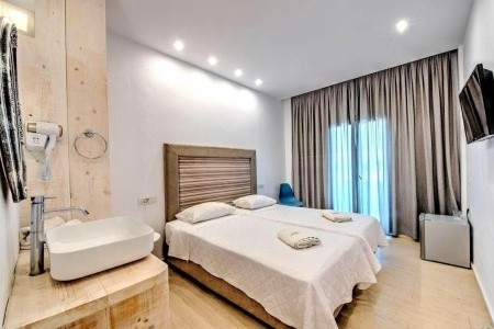 Anamar Santorini - 6