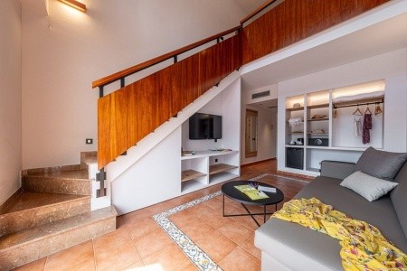 Španielsko Costa Dorada Estival Park Marena 7 dňový pobyt Raňajky Letecky Letisko: Bratislava October 2026 ( 4/10/26-10/10/26)