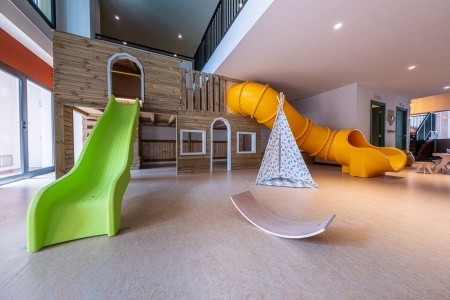 Španielsko Costa Dorada Estival Park Marena 7 dňový pobyt Raňajky Letecky Letisko: Bratislava October 2026 ( 4/10/26-10/10/26)