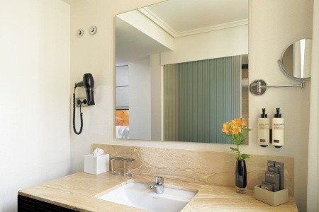 H10 Universitat - 16