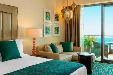 Spojené arabské emiráty Ajman Ajman Saray Luxury Collection Resort 15 dňový pobyt Polpenzia Letecky Letisko: Praha August 2026 (24/08/26- 7/09/26)