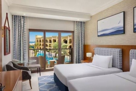 Spojené arabské emiráty Ras Al Khaimah Doubletree By Hilton & Spa Marjan Island 8 dňový pobyt Ultra All inclusive Letecky Letisko: Viedeň March 2026 (31/03/26- 7/04/26)