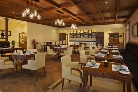 Spojené arabské emiráty Ras Al Khaimah Doubletree By Hilton & Spa Marjan Island 8 dňový pobyt Ultra All inclusive Letecky Letisko: Viedeň March 2026 (31/03/26- 7/04/26)