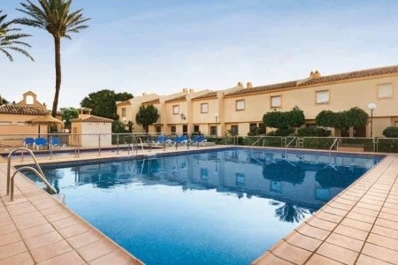 Ramada Hotel & Suites By Wyndham - 15